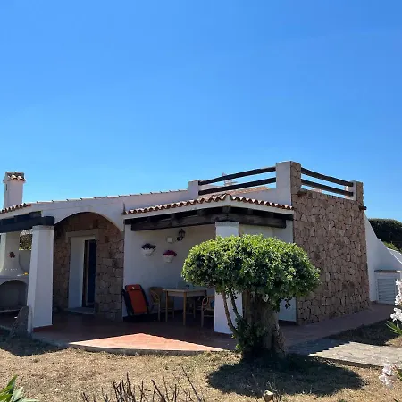 Cute Few Steps From The Sea Welcoming Villa Santa Teresa Gallura