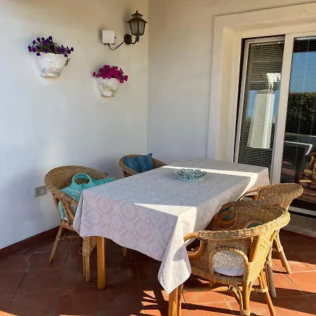 Cute Few Steps From The Sea Welcoming Villa